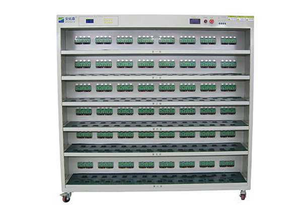 LED燈具老化架